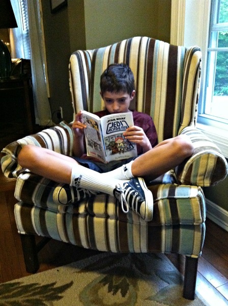 Kids love reading--www.thethreeyearexperiment.com